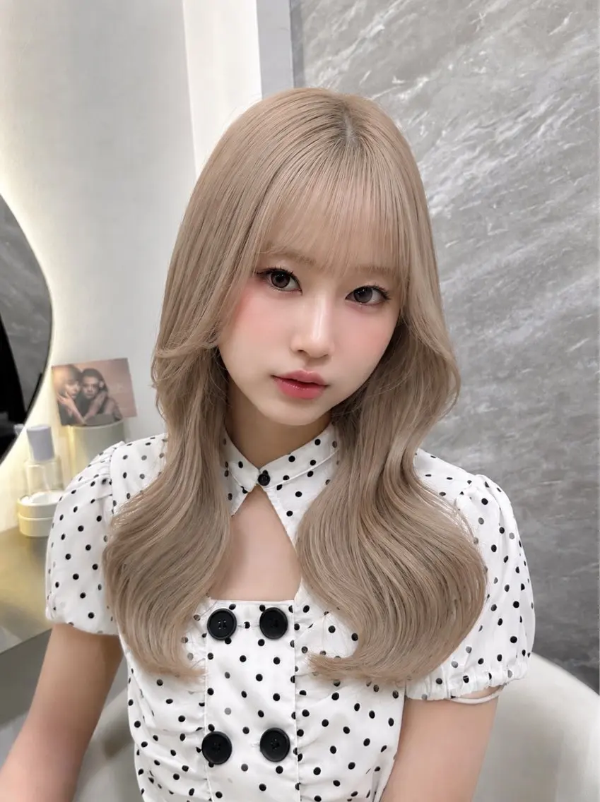 セミロング カラー パーマ ヘアカラー トリートメント 🤍韓国風レイヤー/ 艶髪🤍鳥越美羽のヘアスタイル