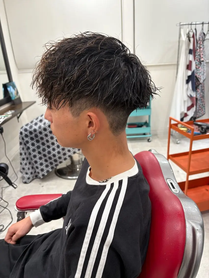 ショート パーマ メンズ カット パーマ 本間 颯太のヘアスタイル