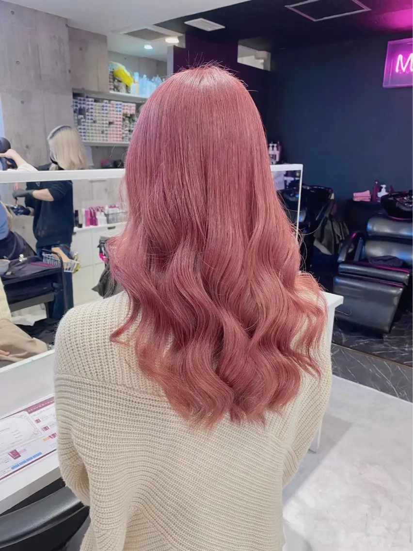 セミロング カラー ヘアアレンジ ヘアカラー トリートメント ヘアセット 🩶【推しハイトーン 】yuzu🩶のヘアスタイル