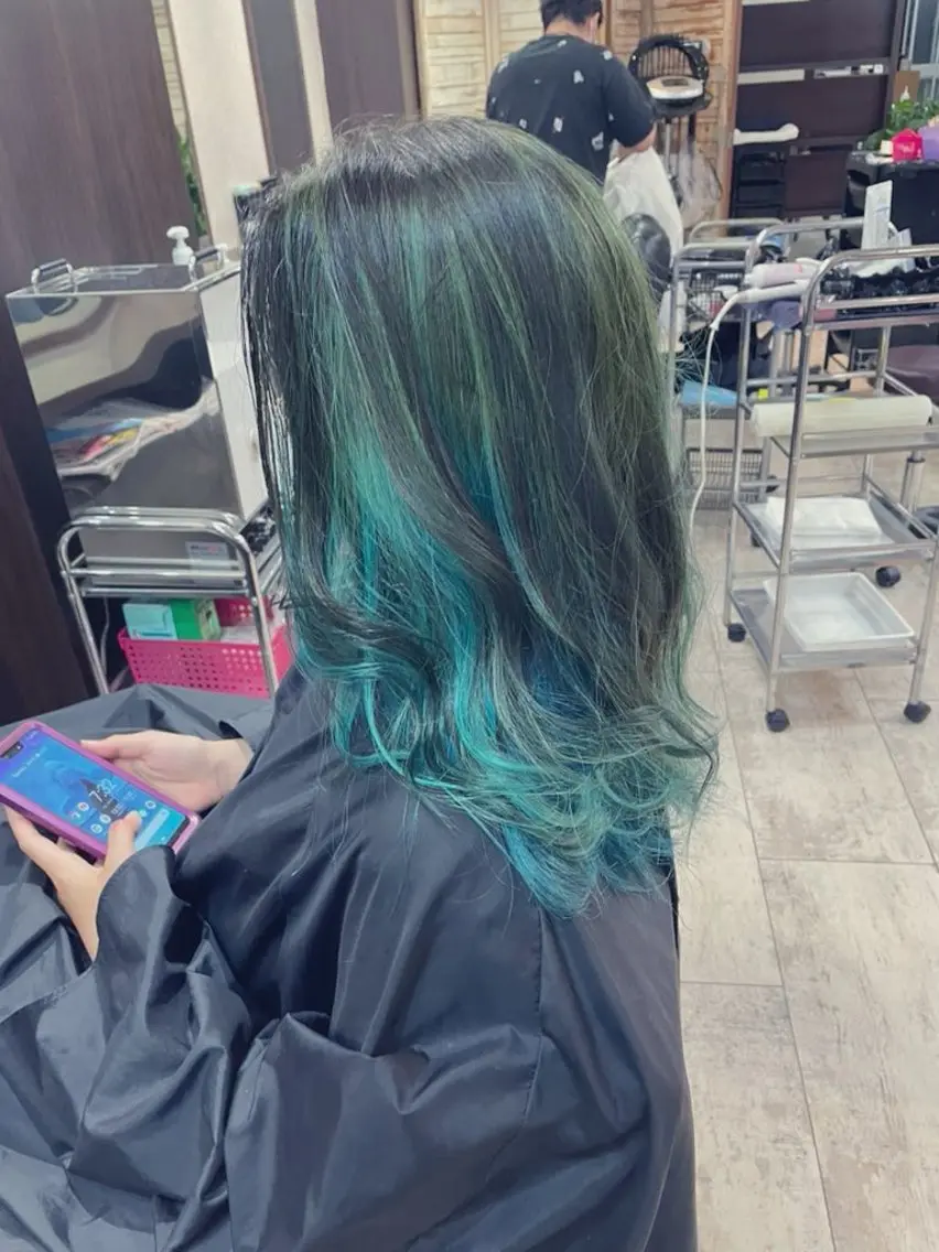 ロング カラー 成瀬 一生のヘアスタイル
