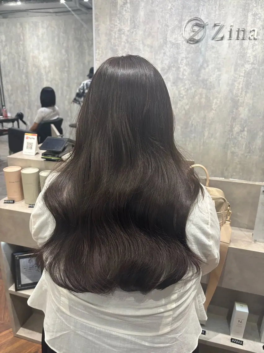 ロング カラー ヘアアレンジ ヘアカラー トリートメント kei🤎ベージュ /透明感カラー/博多のヘアスタイル