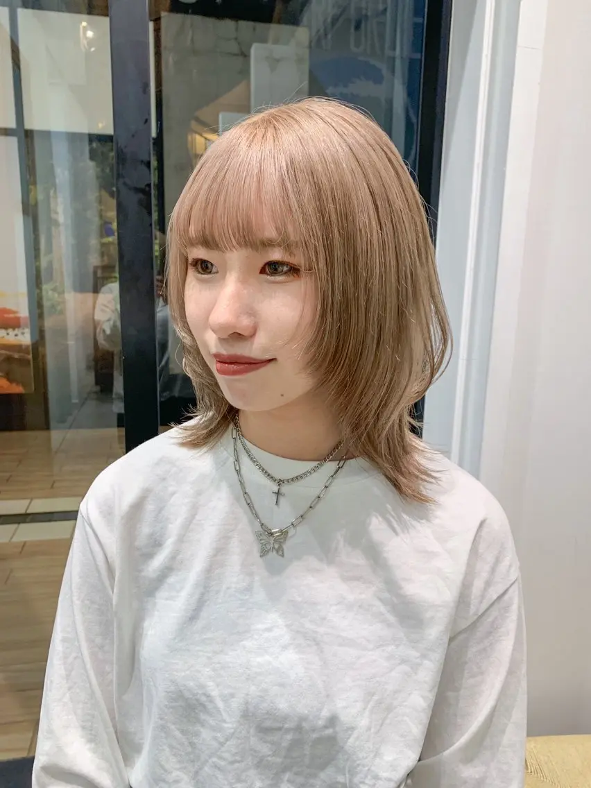 ミディアム カラー ヘアアレンジ ブリーチ カット ヘアカラー トリートメント yuka .のヘアスタイル