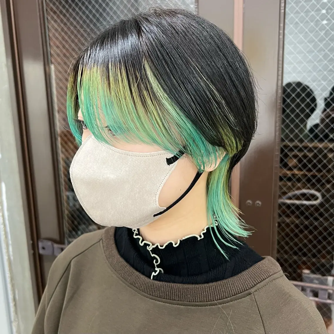 ショート カラー ブリーチ ミント TOMOYA/ ショート、レイヤーのヘアスタイル