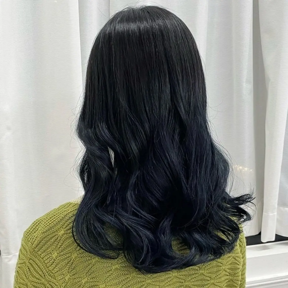 カラー miku ⟡.·透明感カラーのヘアスタイル