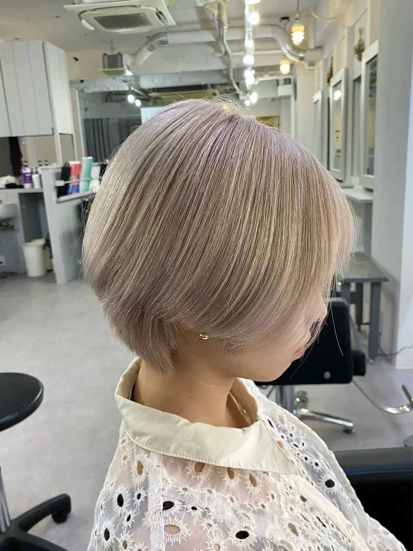 カラー ベージュカラー ブリーチ ダブルカラー グレージュ ハイトーンカラー 大阪ケアブリーチ/ ミルクティーベージュのヘアスタイル