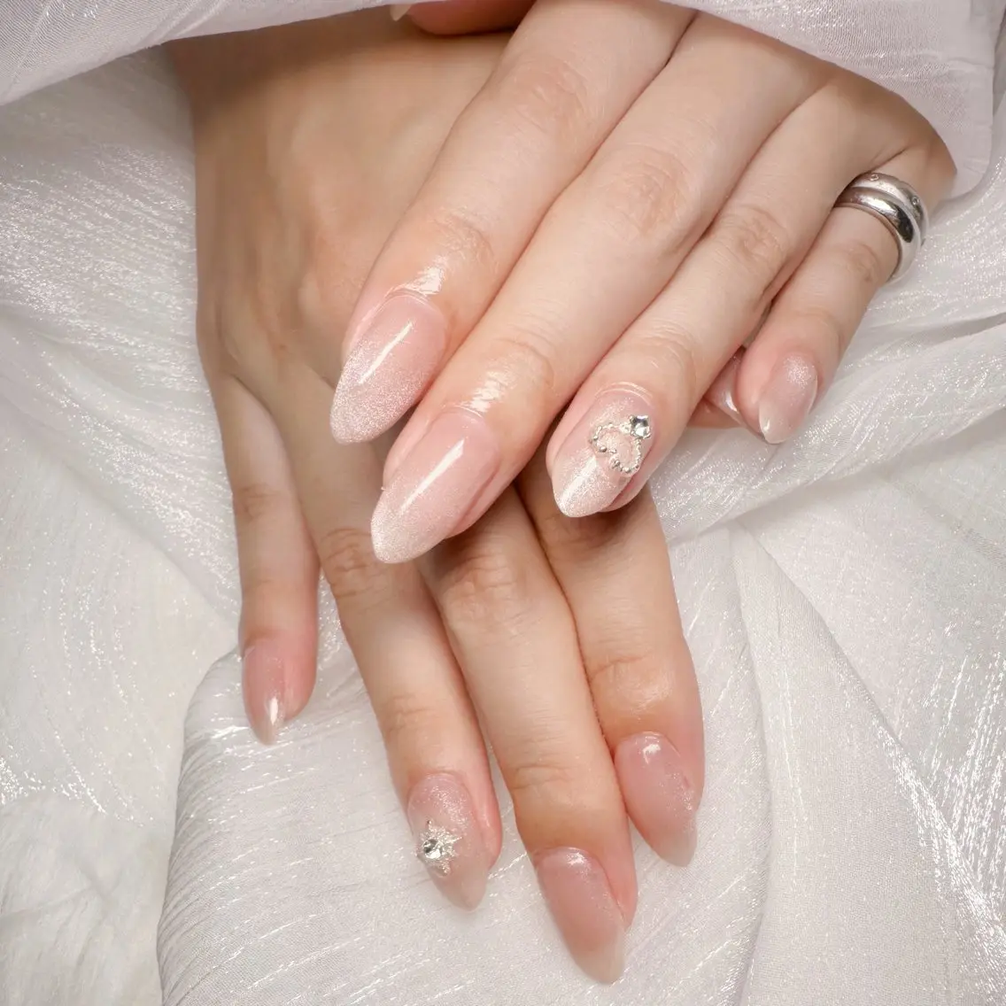 ネイル ハンドネイル Nailsalon Re: Annaのネイルデザイン