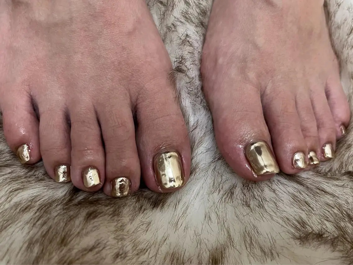 ネイル オーロラネイル フラワーネイル フットネイル フレンチネイル ジェルネイル mogunail &blowのネイルデザイン