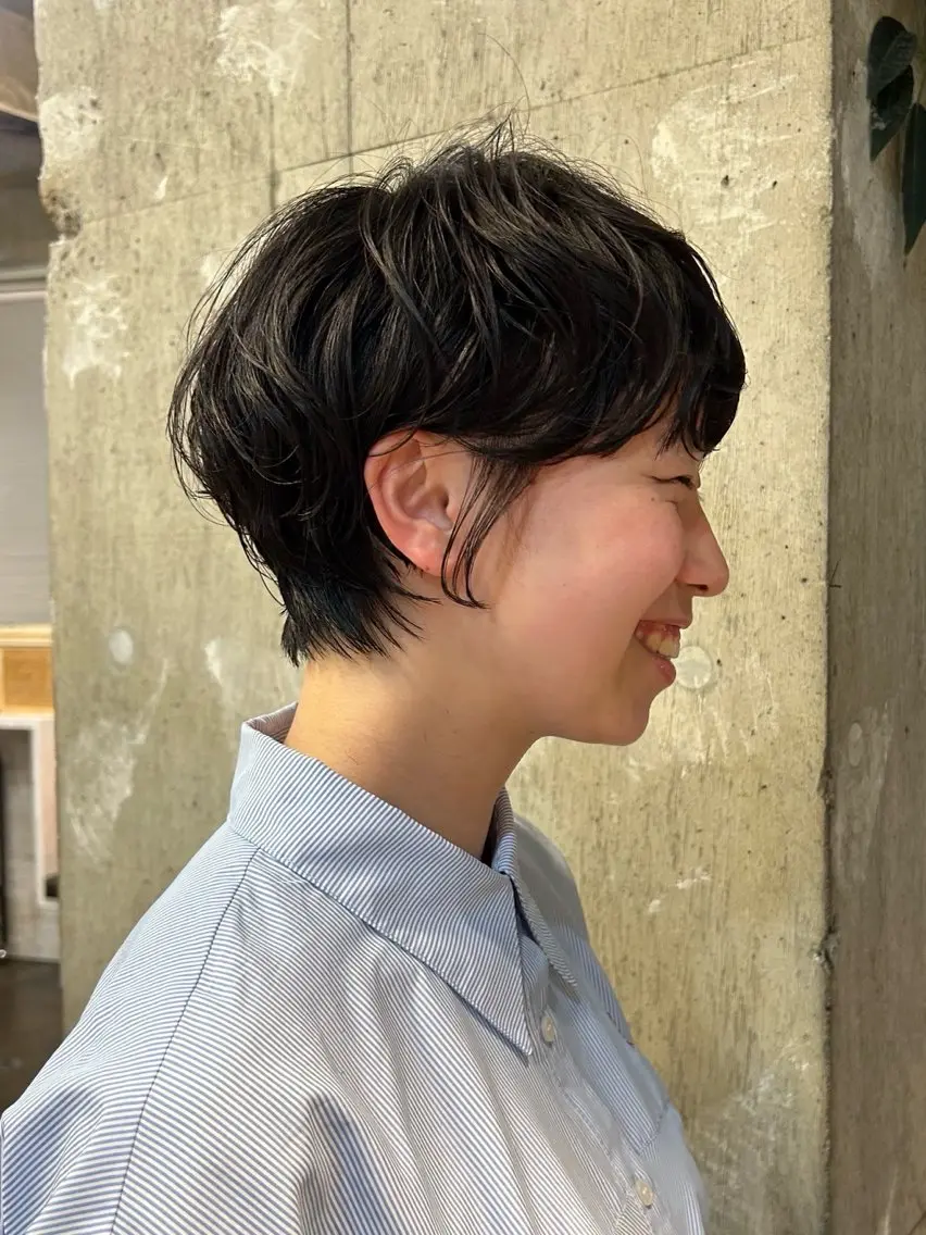 《カット+パーマ+トリートメント》根元にボリュームが欲しい方、ショートヘアに動きが欲しい方におすすめです✨の写真