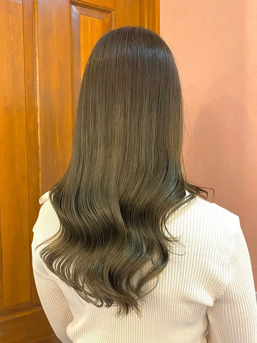 セミロング カラー カット ヘアカラー トリートメント 透明感カラー/韓国 ヘア🩶yuri🩵のヘアスタイル
