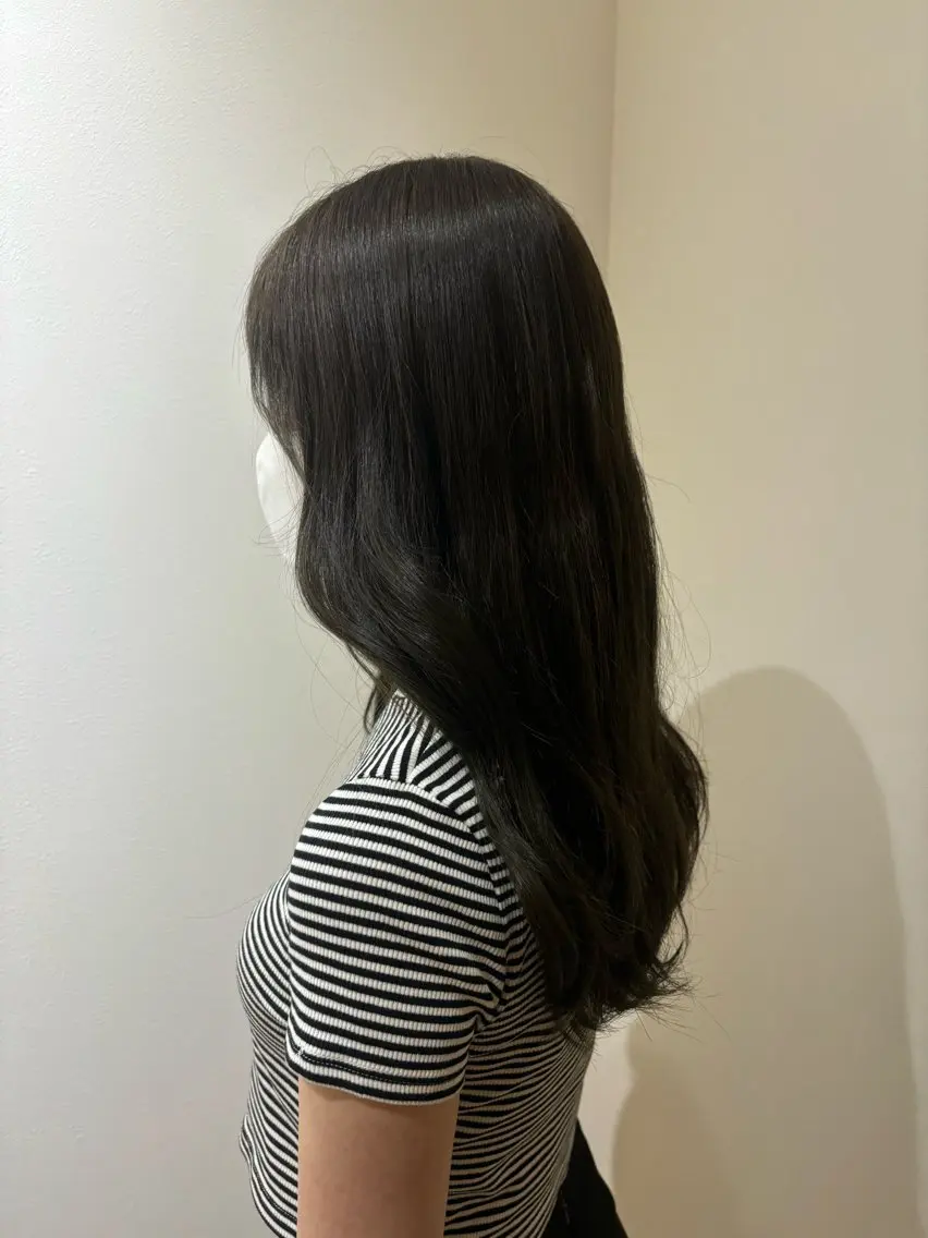 ロング カラー 透明感カラー オリーブカラー ヤマノウチ アヤカのヘアスタイル
