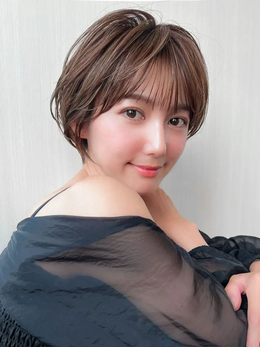 ショート カラー 丸みショート 顔周りカット ショートヘア 小顔カット カット ヘアカラー トリートメント 山﨑 翼のヘアスタイル