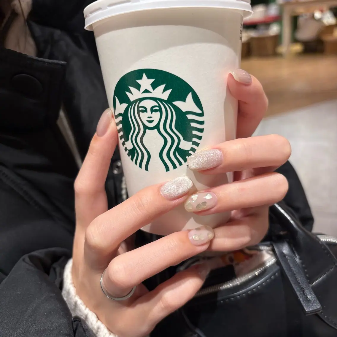 ネイル アートネイル ハンドネイル カメレオン京橋🌻 草葉由佳のネイルデザイン