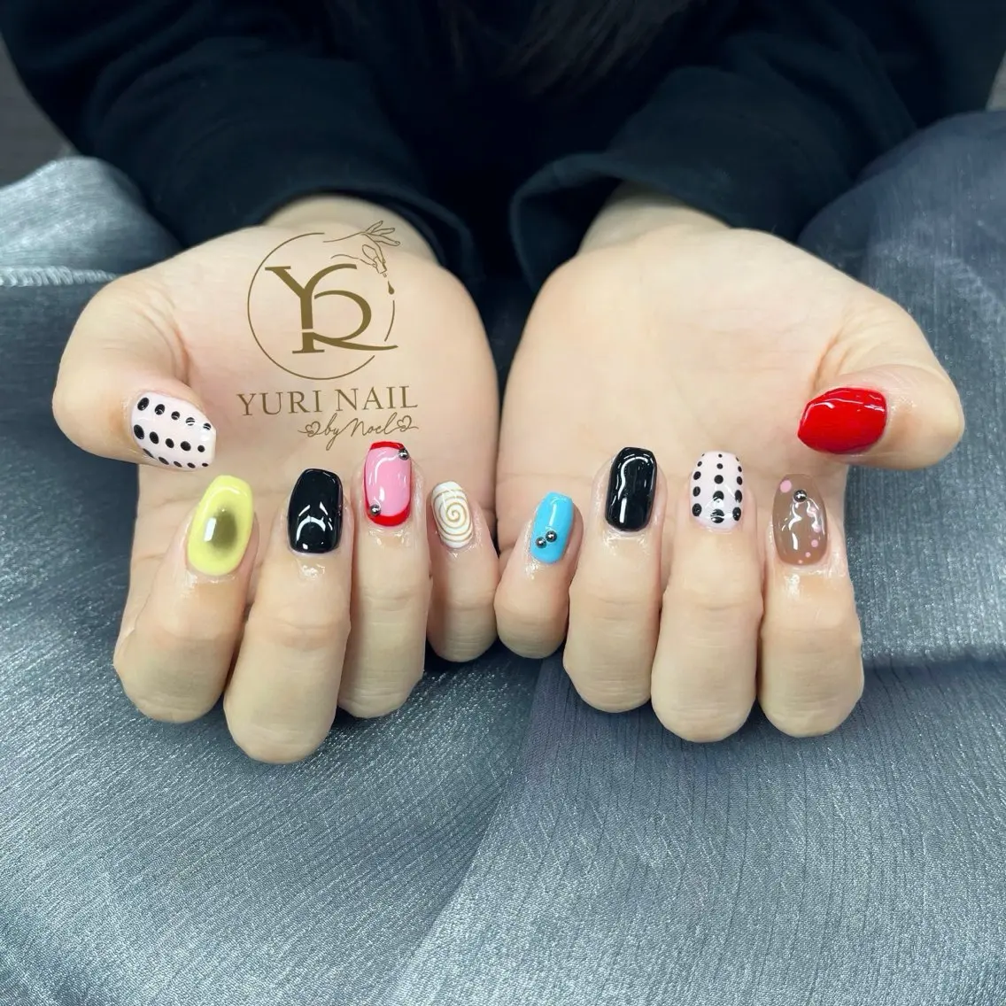 ネイル チークネイル フットネイル フレンチネイル 韓国ネイル マグネットネイル ハンドネイル フットネイル ハンドケア YURI Nail NARITAのネイルデザイン