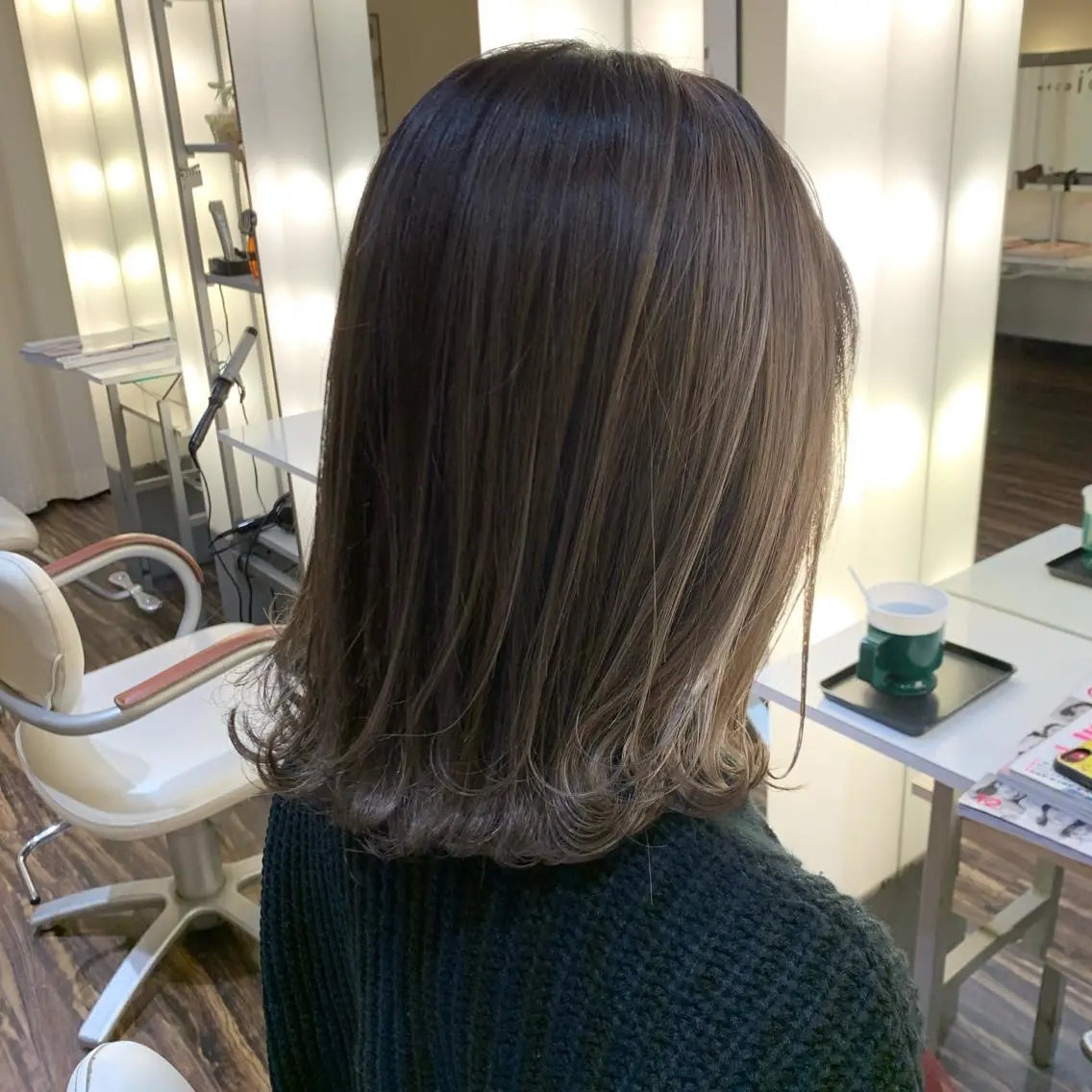 ショート ボブ ハイライト ヘアカラー トリートメント 中塚 義人のヘアスタイル