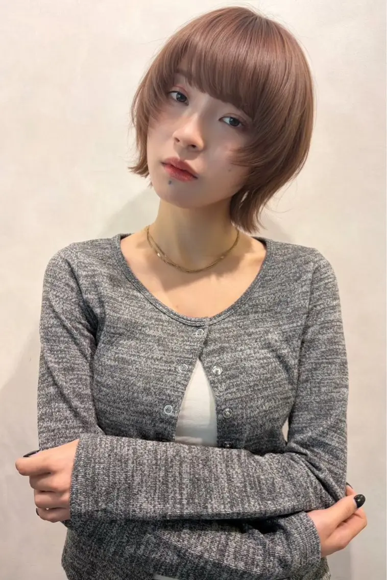 ショート 顔まわりレイヤー 顔周りカット レイヤーカット 🌙艶カラー🇰🇷 /💙AMIKA💙のヘアスタイル