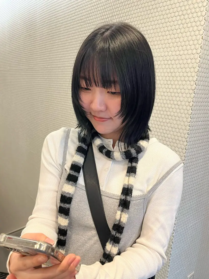 ミディアム 髪質改善 レイヤーカット トリートメント 酸性ストレート カット ヘアカラー トリートメント 髪質改善/レイヤー/ ボブ/磯野史歩のヘアスタイル
