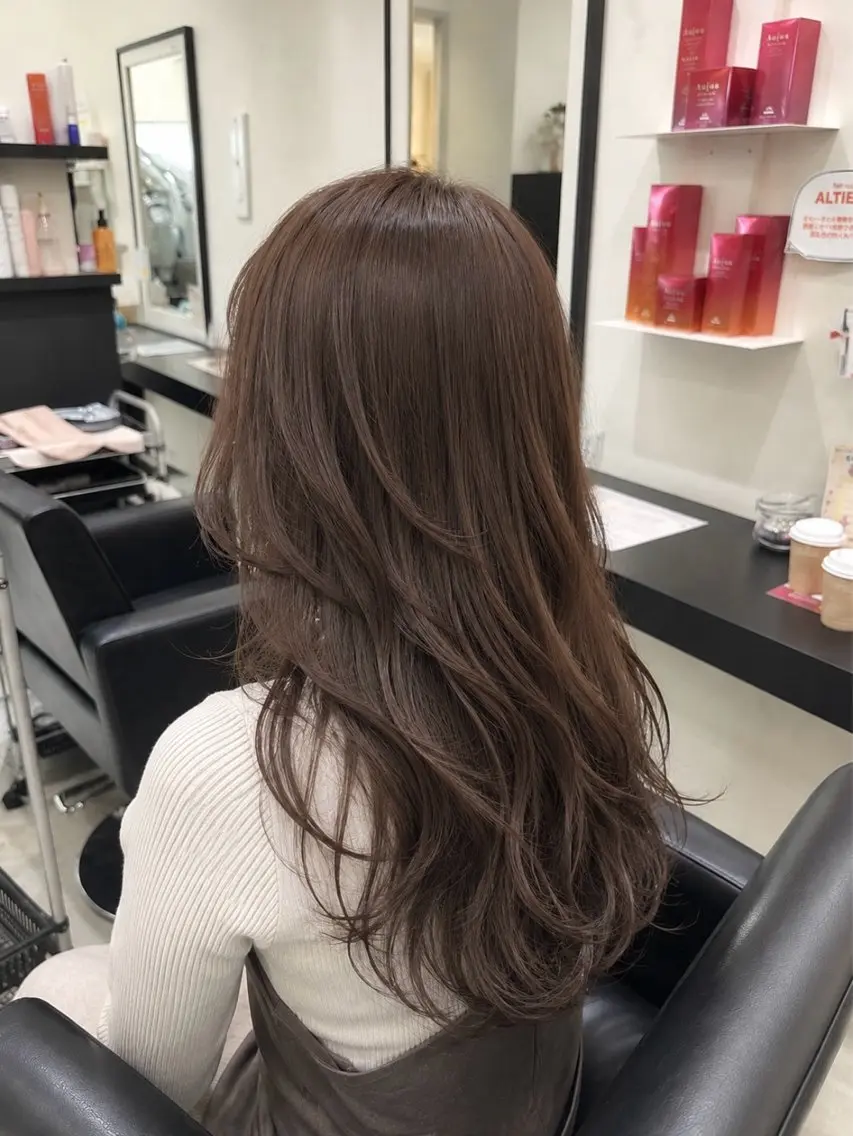 ロング 顔まわりレイヤー 顔周りカット 髪質改善 韓国風ヘア レイヤーカット カット ヘアカラー Apa kabar 鳳店 店長 吉田裕のヘアスタイル