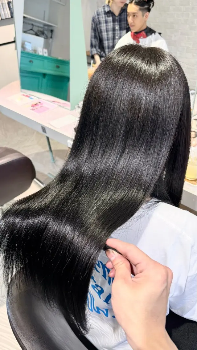 ロング カラー 髪質改善 ロング 縮毛矯正 ヘアカラー 縮毛矯正 髪質改善/縮毛矯正 /暗艶カラー/珠羽のヘアスタイル