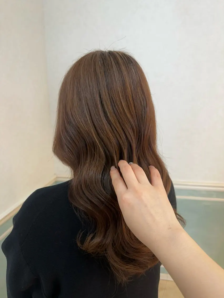 カラー ハイライトカラー 山口 珠莉のヘアスタイル