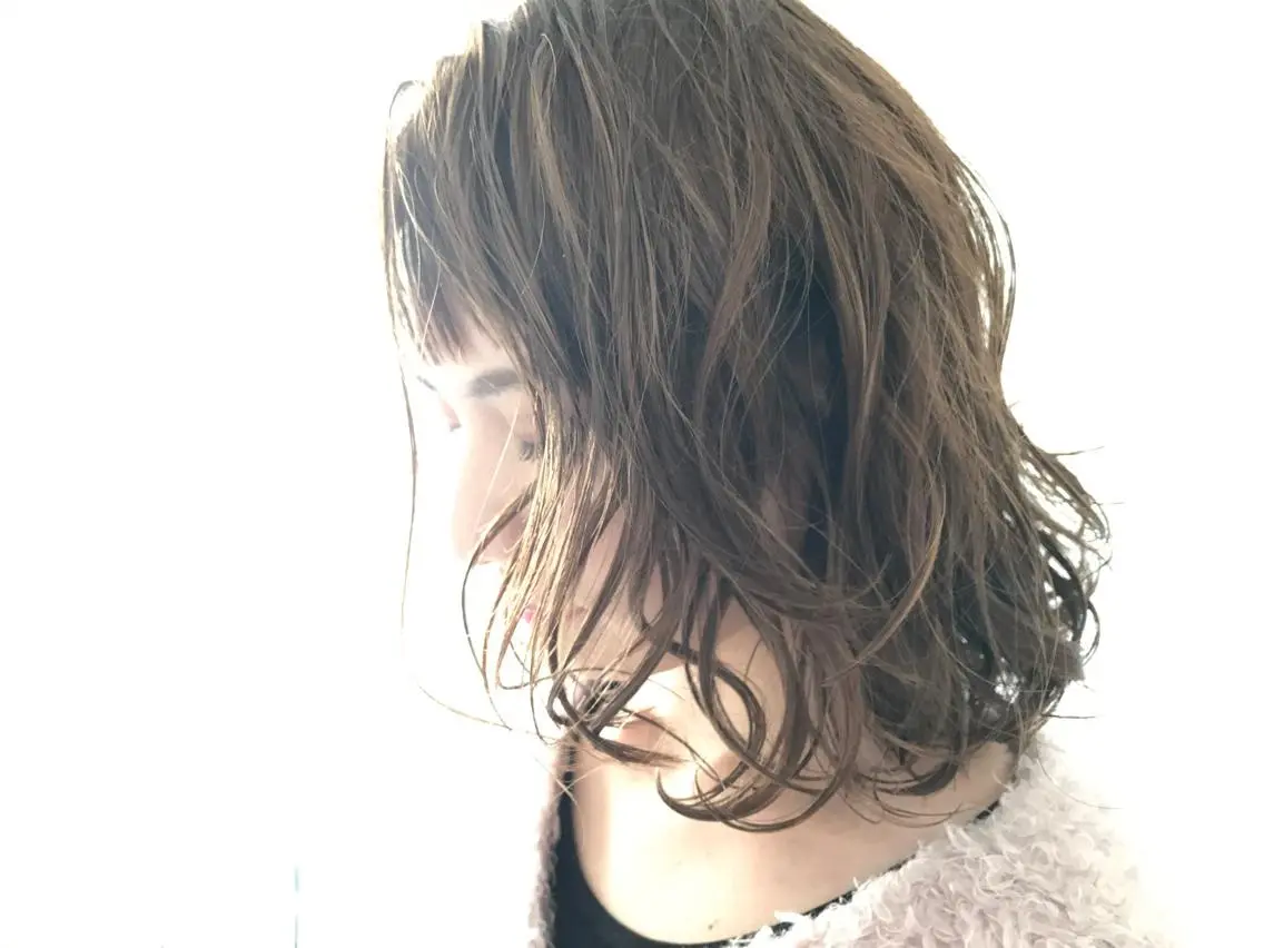 カラー ベージュカラー 💜ツヤヘアケア🩷 サトウシュンスケのヘアスタイル