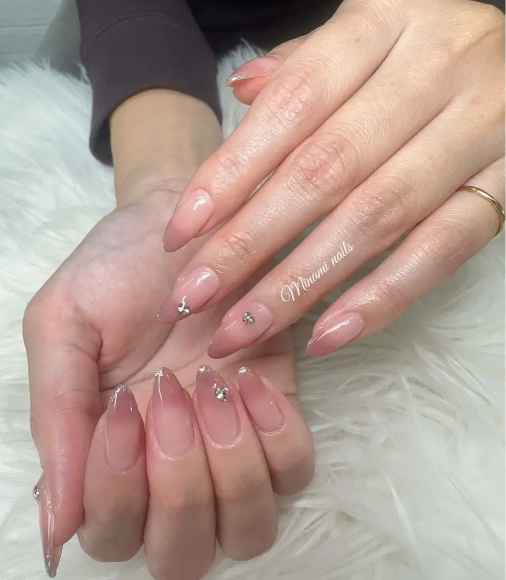 ネイル アートネイル ガーリー キラキラネイル 韓国ネイル マグネットネイル ハンドネイル Minami Nailsのネイルデザイン