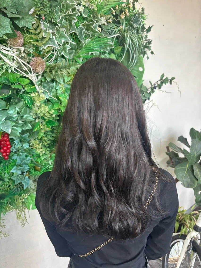 カラー N_plant 菊乃のヘアスタイル