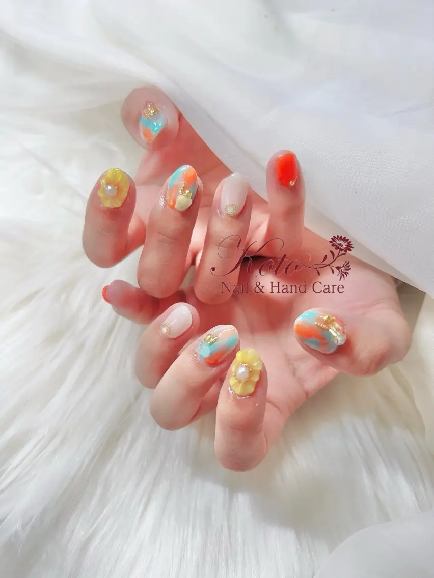 ネイル 長さ出し ジェルネイル 持ち込み ニュアンスネイル 赤色 ハンドネイル Nail Salon KOTOのネイルデザイン