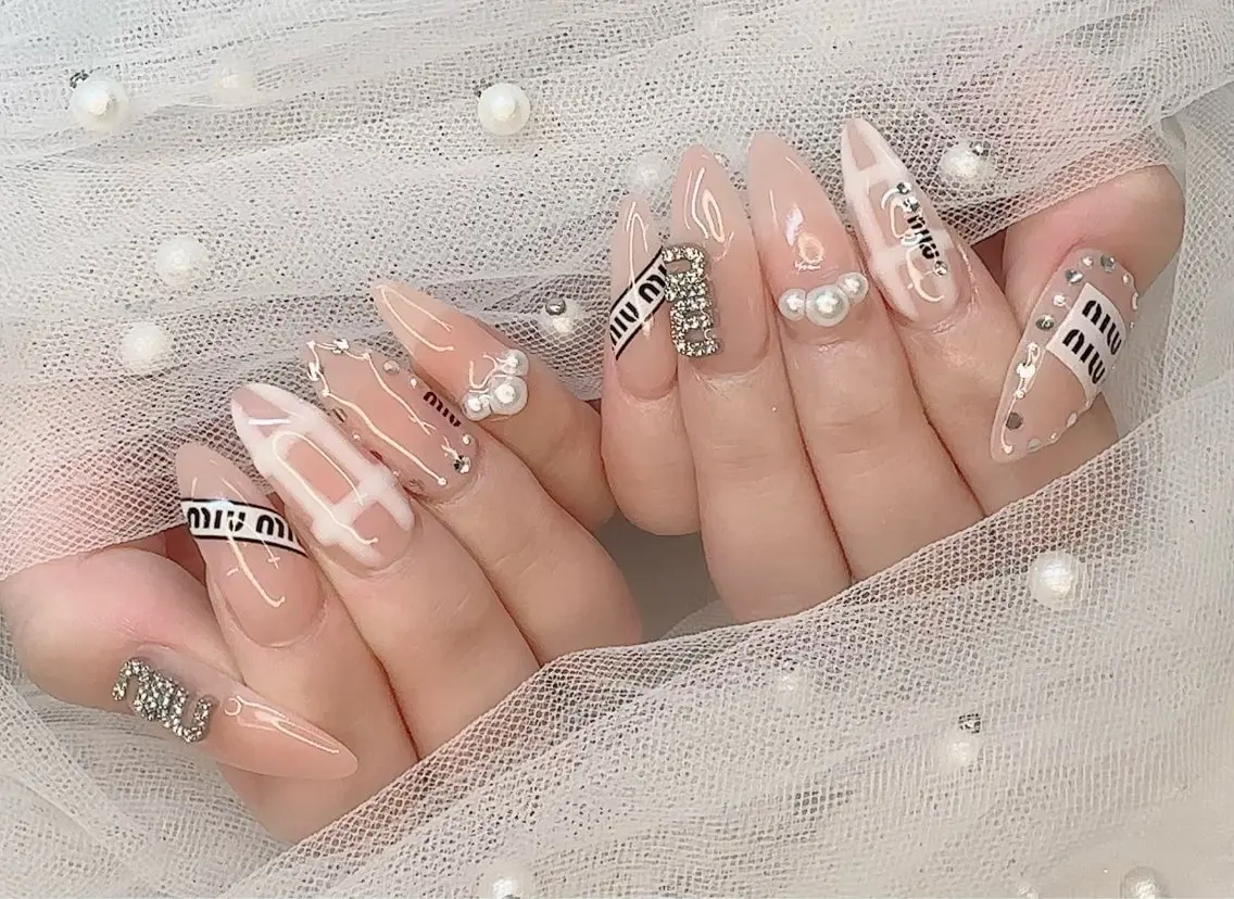 ネイル R salonのネイルデザイン