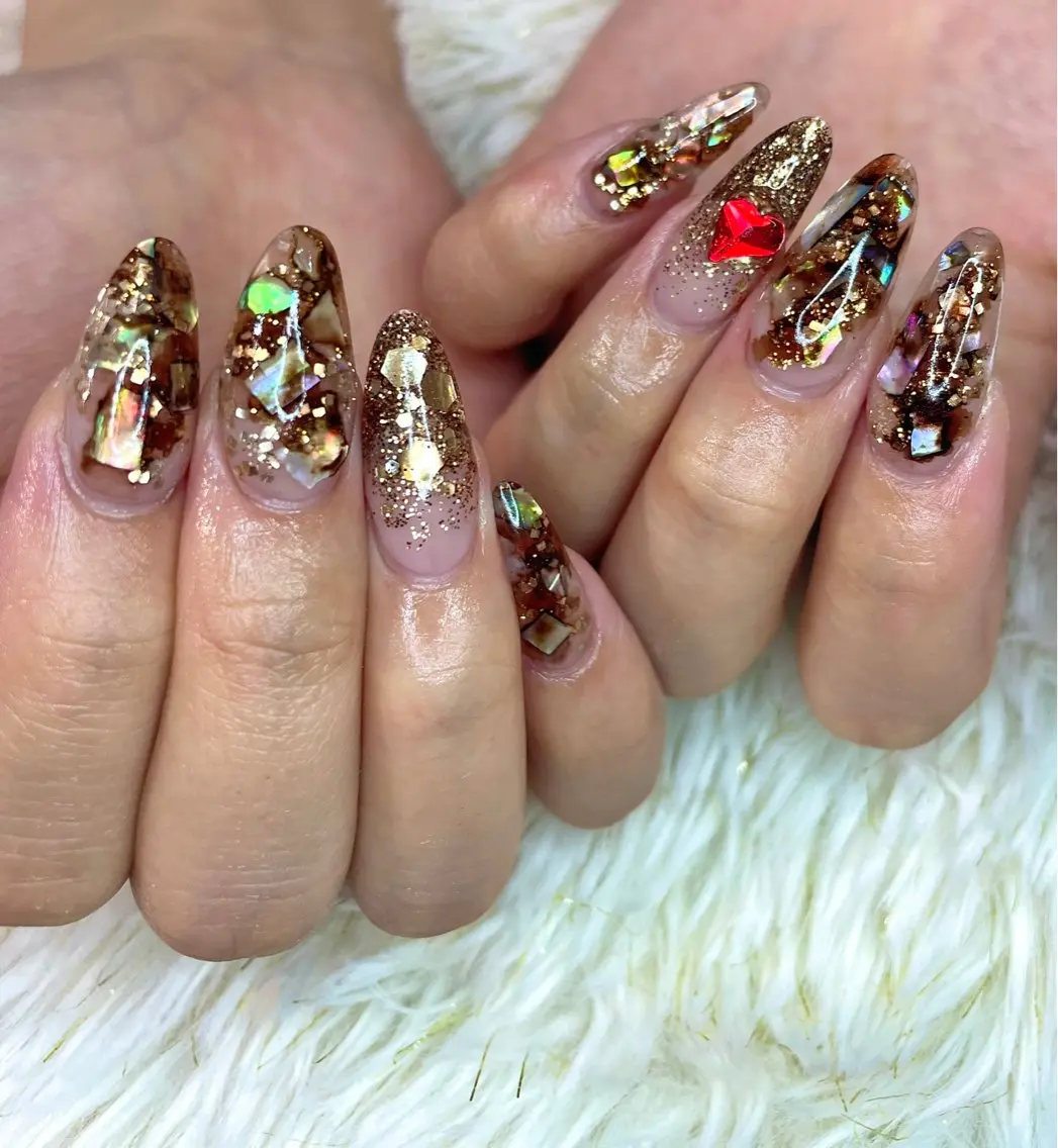 ネイル KUMI💛 MADIAのネイルデザイン