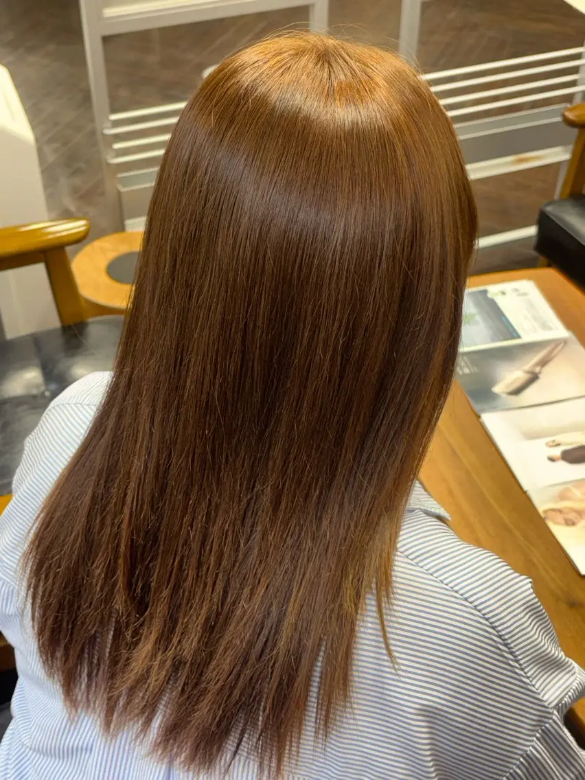 ロング ヘアカラー 細田 舞乃のヘアスタイル