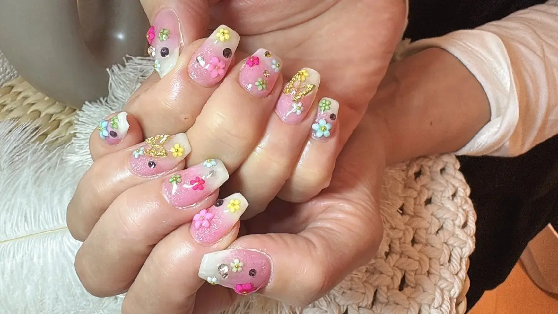 ネイル ハンドネイル Brodia nails 武蔵小杉のネイルデザイン