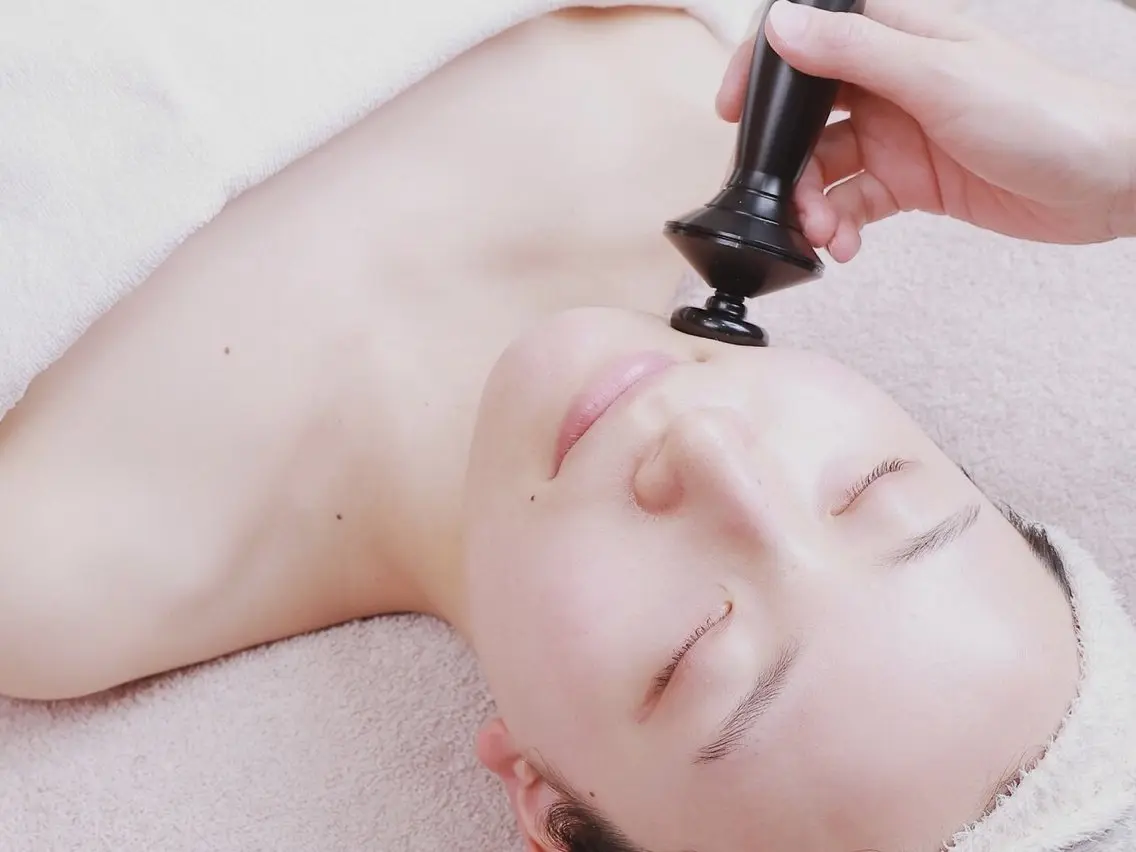 《二重アゴ・小顔に❗️》脂肪撃退フェイシャル🔥クリニックレベルの薬剤使用🌡️ダウンタイム0️⃣小顔/むくみ/の写真