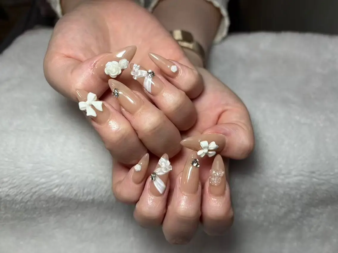 ネイル ハンドネイル Amina nail salonのネイルデザイン
