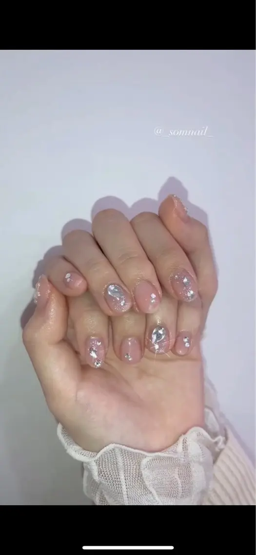 ネイル ジェルネイル キラキラネイル 韓国ネイル ストーンネイル SOM NAILのネイルデザイン
