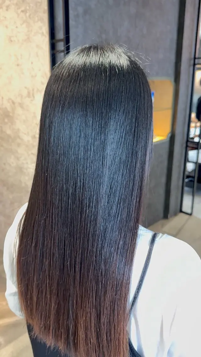 ロング パーマ カット ヘアカラー トリートメント 髪質改善🩶 美髪矯正オガタのヘアスタイル