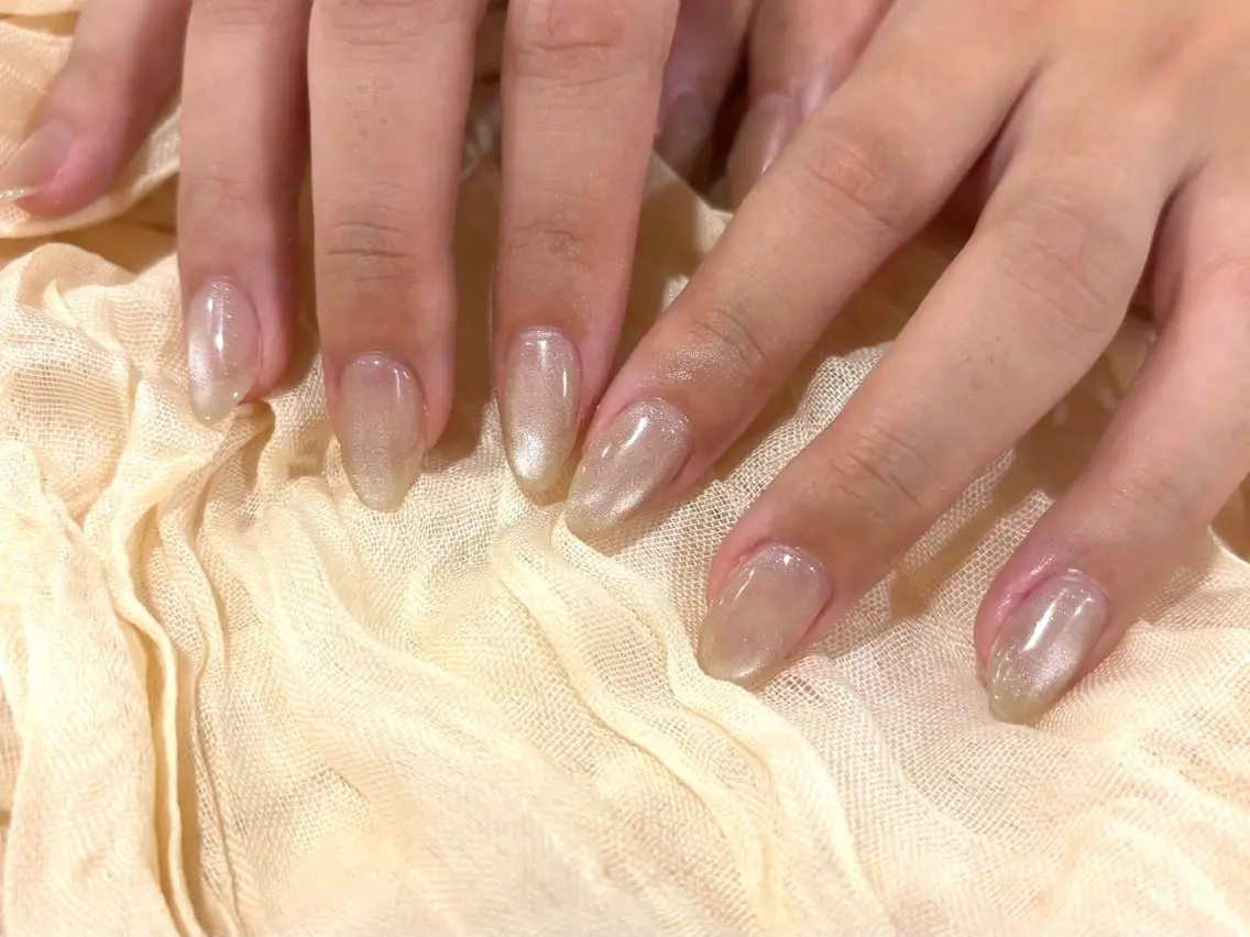ネイル ジェルネイル 氷ネイル・うるうるネイル キラキラネイル マグネットネイル オフィスネイル ハンドネイル Lino中目黒 🎀 パラジェルのネイルデザイン