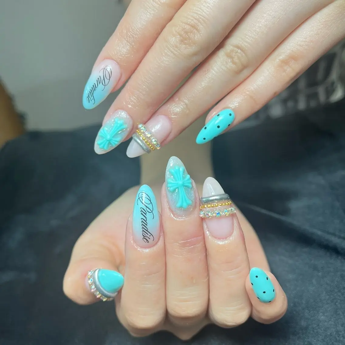 ネイル チークネイル 長さ出し フットネイル ジェルネイル 卒業式 𝓐𝓷𝓻𝓲 XiinhNailのネイルデザイン