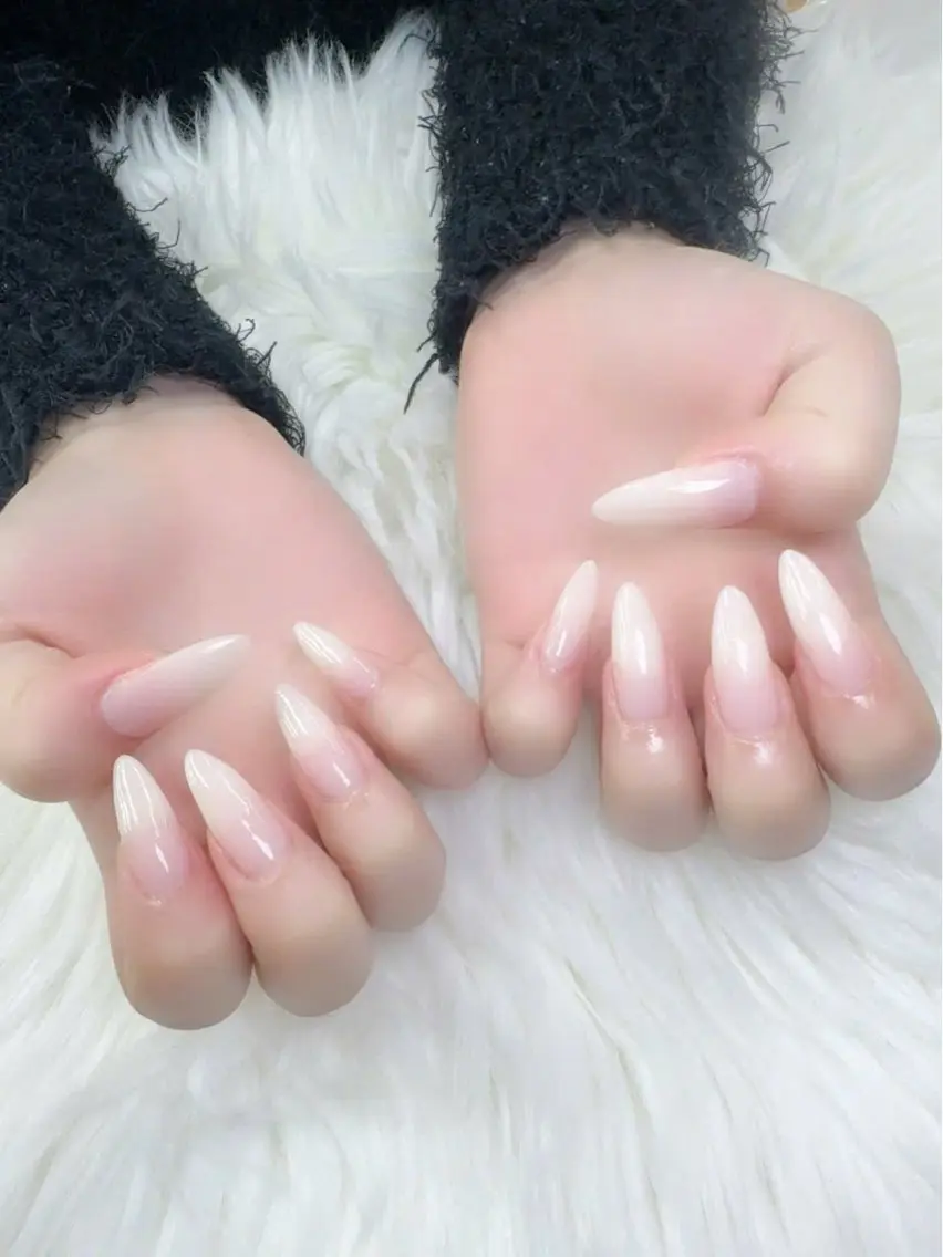 ネイル フレンチネイル グラデーション キラキラネイル 韓国ネイル マグネットネイル フットネイル Hara Nail 【持ち込みOK】のネイルデザイン