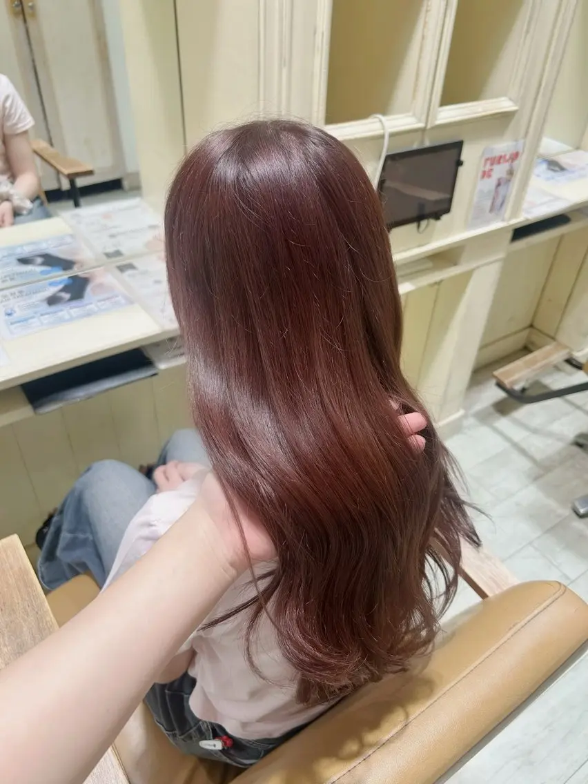 ロング カラー ブリーチ ブラウンカラー ブリーチなしカラー ピンクカラー ピンクブラウン ❤︎高崎/カラーリ スト/近藤莉々香❤︎のヘアスタイル