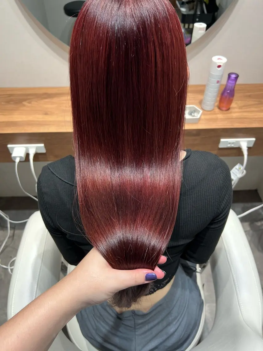 ロング カラー ブリーチ レッドカラー オタク特化美容師💟 チバコナツのヘアスタイル