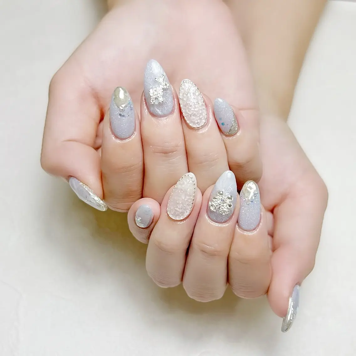 ミディアム クリスマス rouse nail RISATOのネイルデザイン