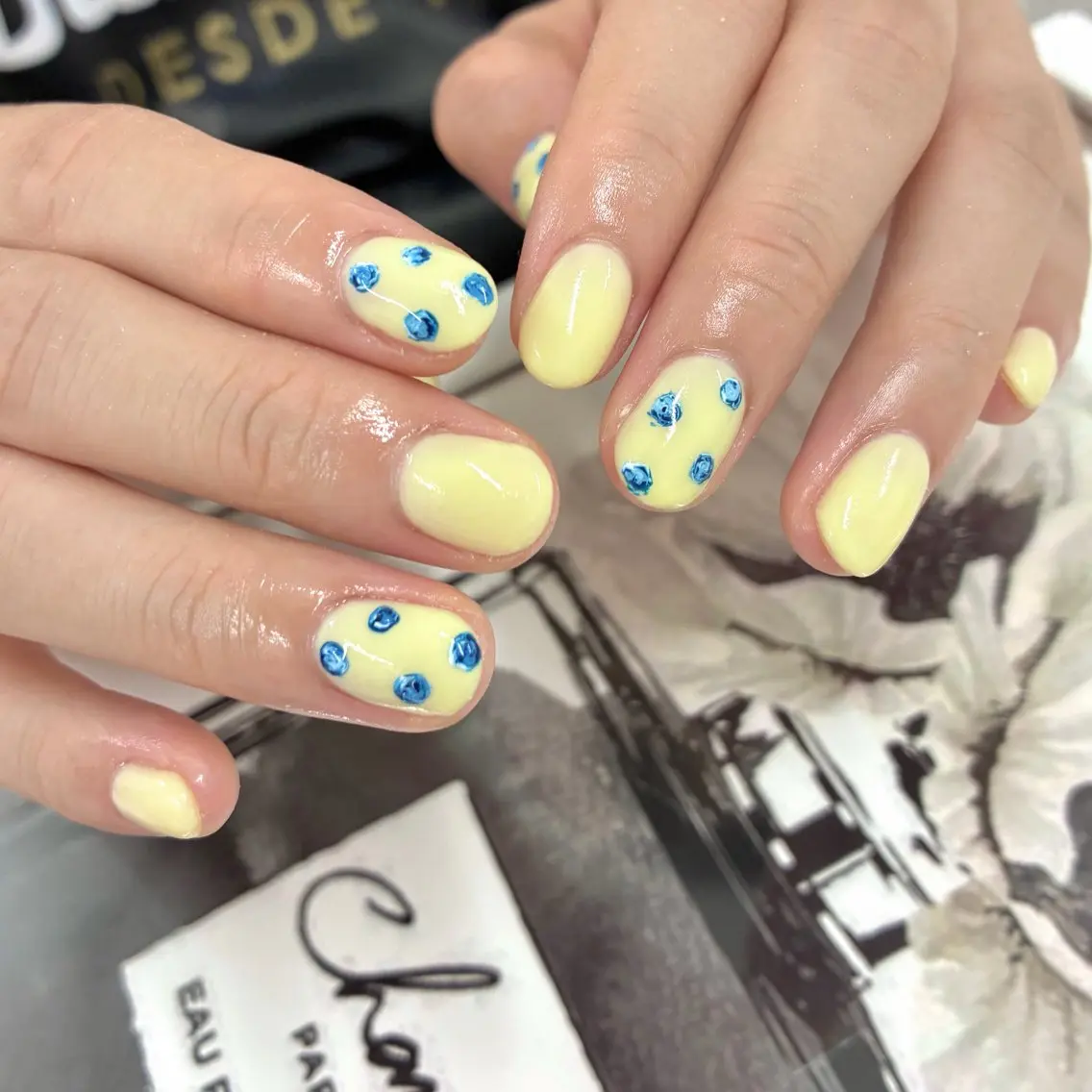 ネイル ニュアンスネイル ハンドネイル _white 上本町店のネイルデザイン