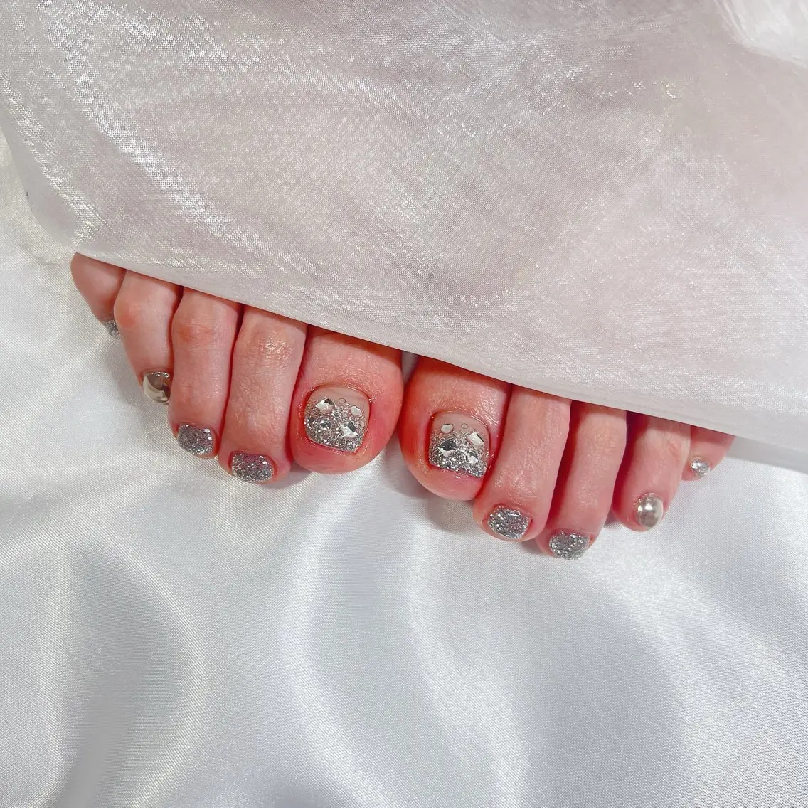 ネイル ジェルネイル 韓国ネイル ラメ(グリッター) マグネットネイル ミラーネイル フットネイル nail salon Rewardのネイルデザイン