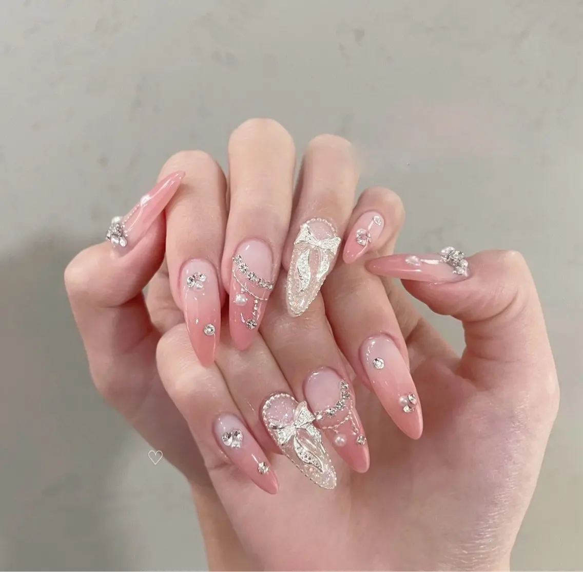 ネイル アートネイル ボルドー フレンチネイル ジェルネイル 氷ネイル・うるうるネイル ハンドネイル Julie Nail Rinのネイルデザイン