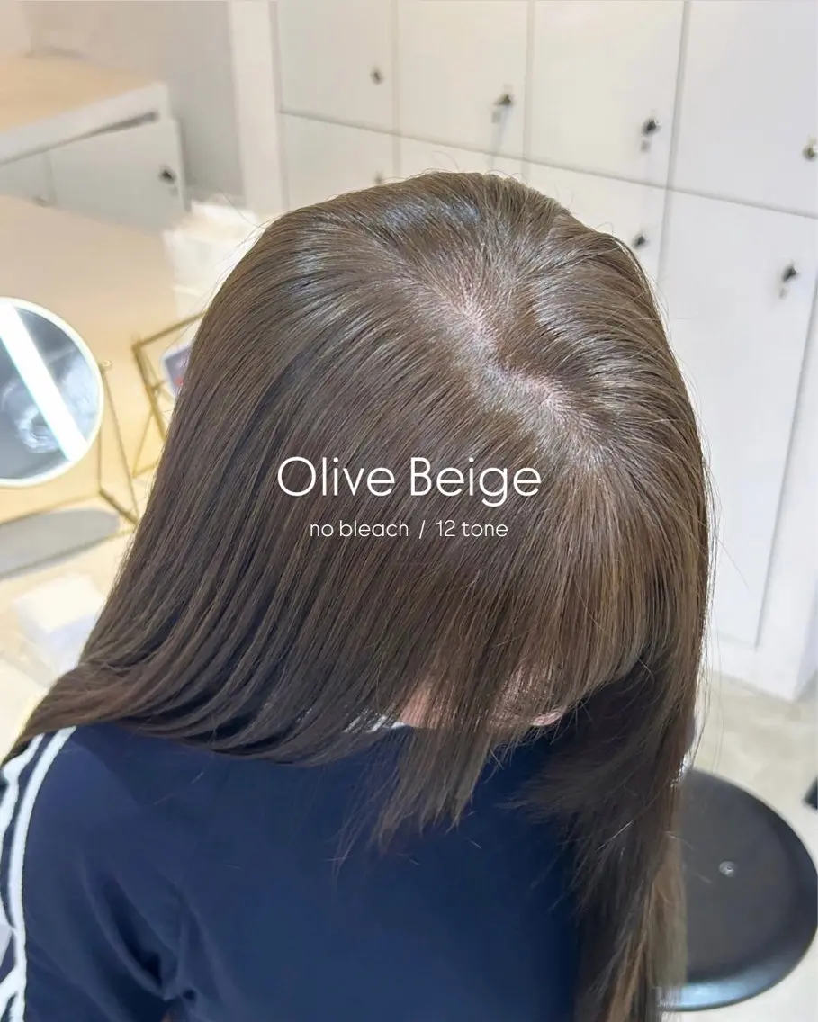 ロング カラー ベージュカラー 透け感ベージュ🤎 韓国ヘアtakutoのヘアスタイル
