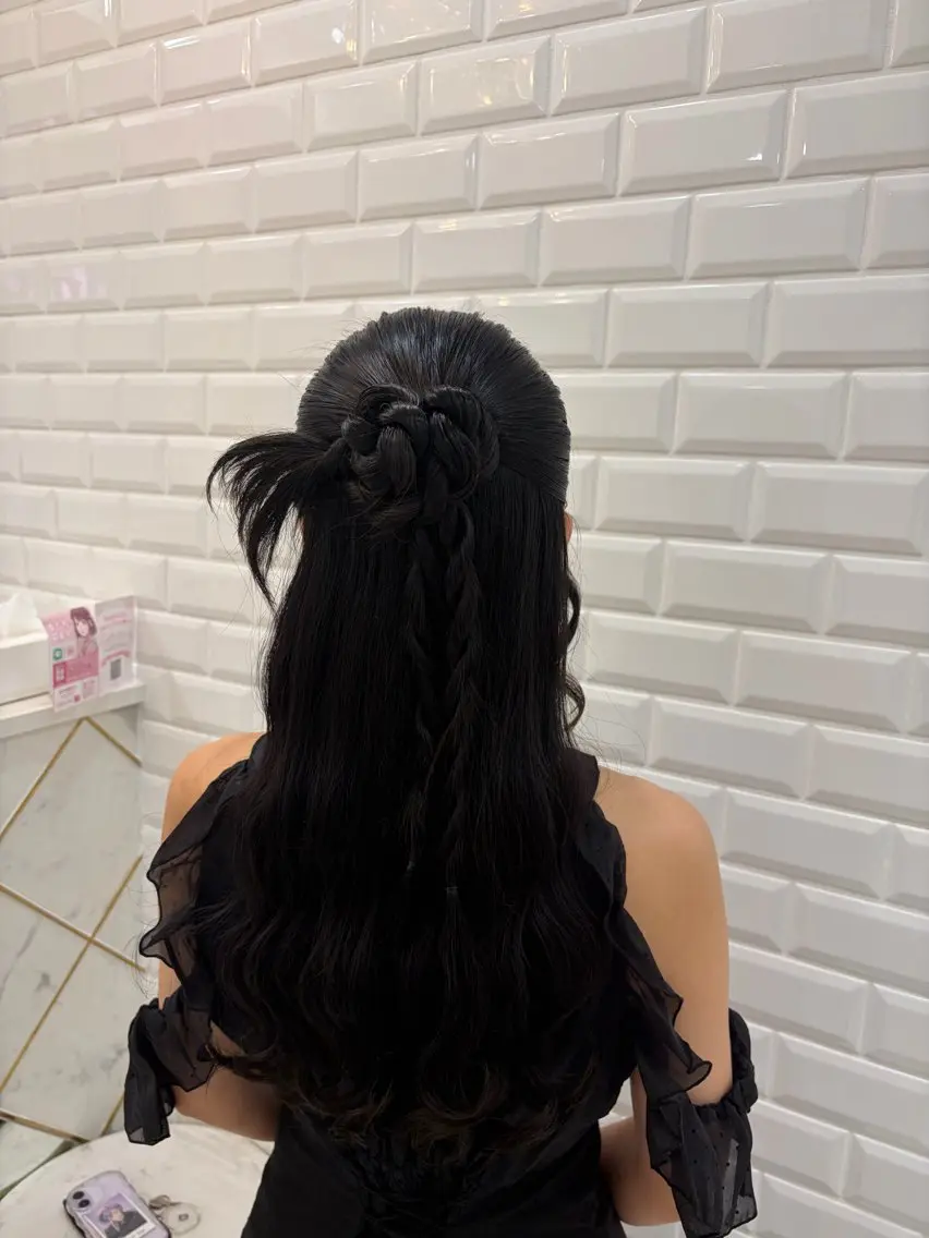 ロング 天野 優希のヘアスタイル