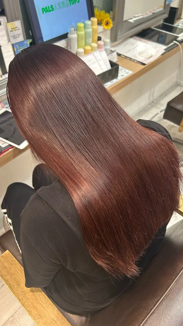 ロング カラー ピンクカラー ヘアカラー トリートメント まい🎀ピンク💝 透明感/髪質改善のヘアスタイル