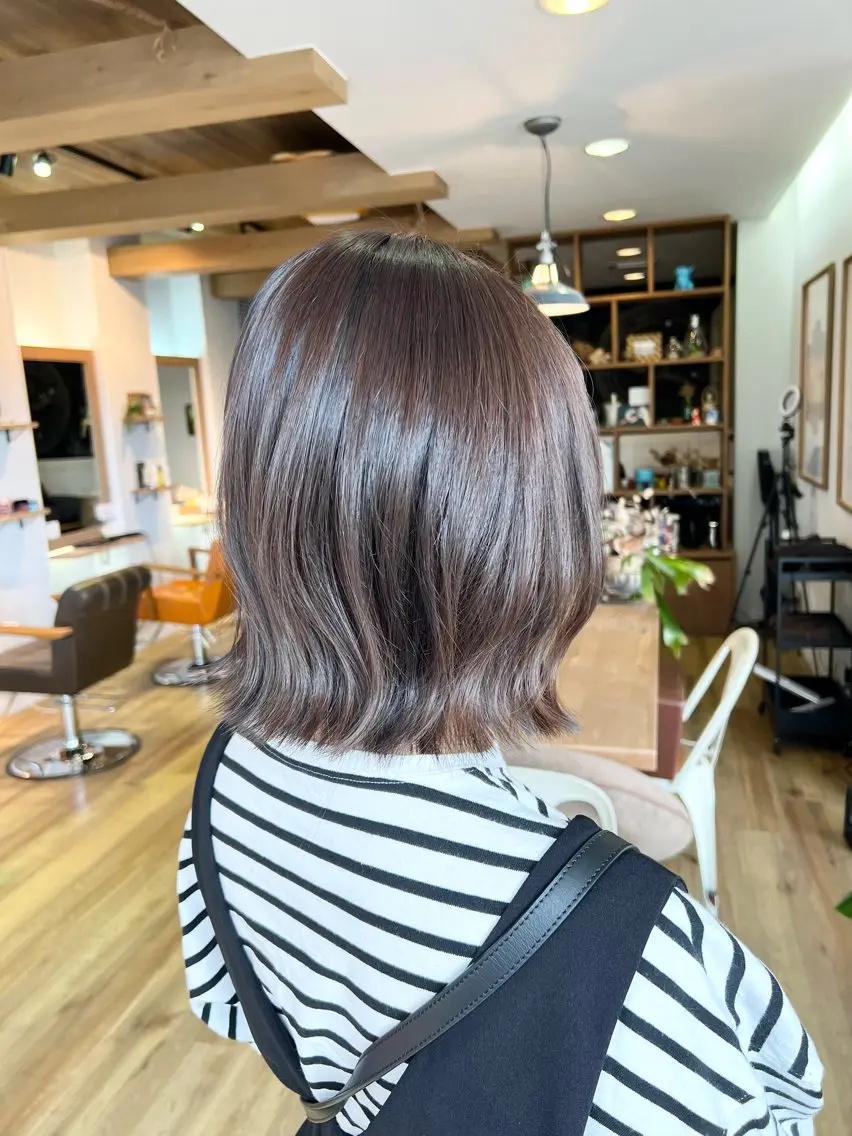 カラー グレージュ ヘアカラー トリートメント 堀 望美のヘアスタイル