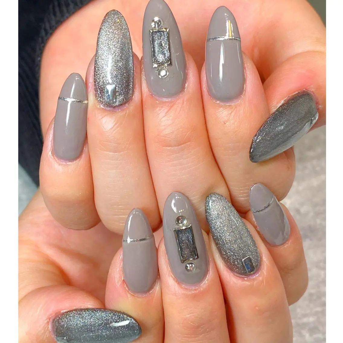 ネイル マグネットネイル 持ち込み ハンドネイル YUN 💅のネイルデザイン