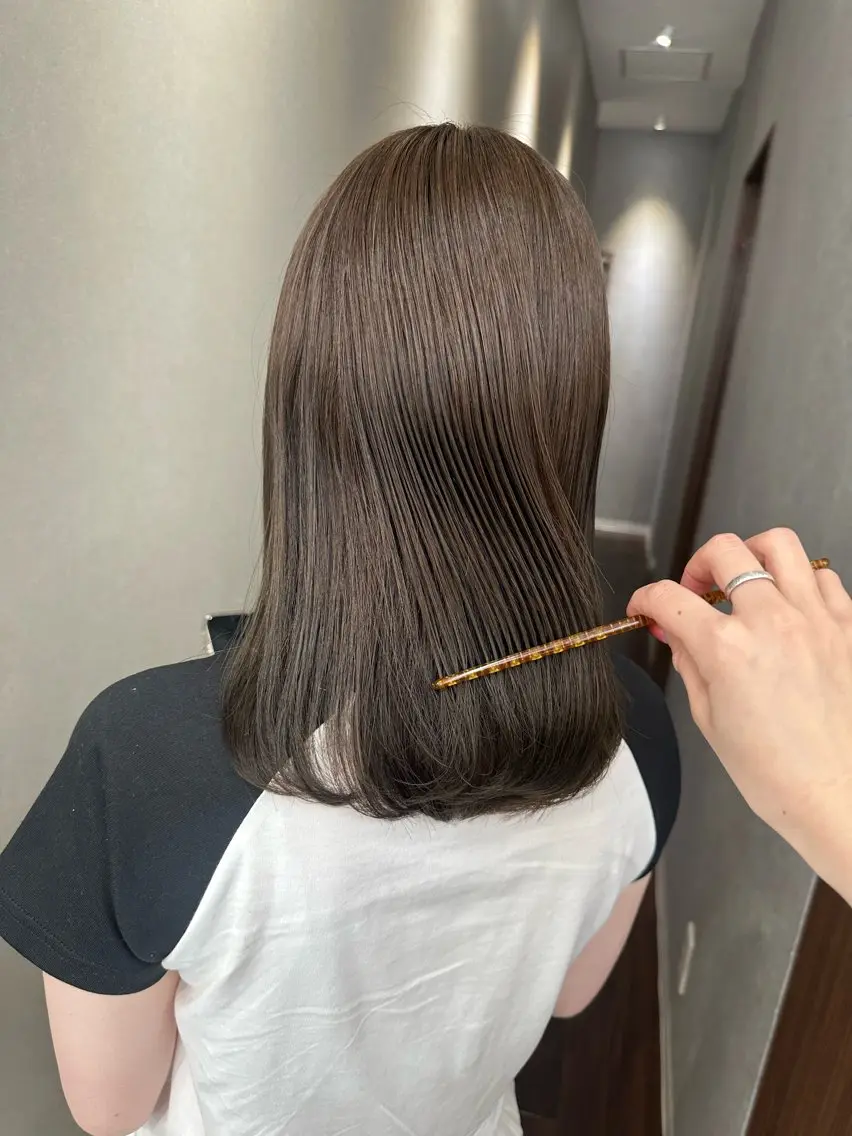 《U24》（学生応援クーポン）当日限定ブリーチなし似合わせ艶のあるワンカラー✨艶髪になれるSP付き✨の写真